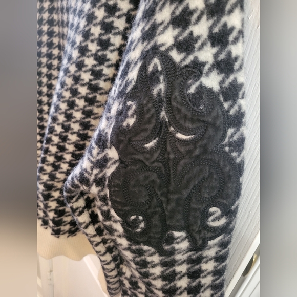 Haider Ackermann Leather Appliqué Houndstooth Wool Contrast Sweater Size Small - Picture 8 of 12